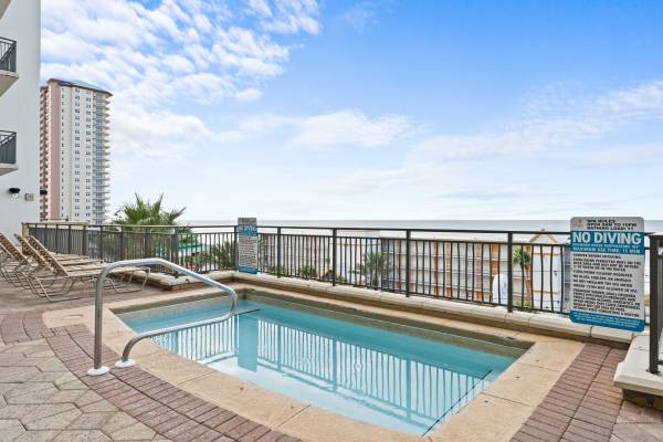 Origin at Seahaven Hot Tub